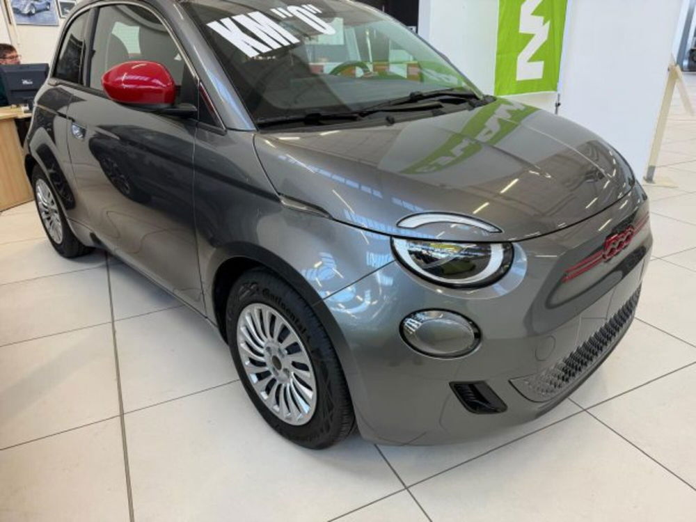 Fiat 500e nuova a Biella (2)