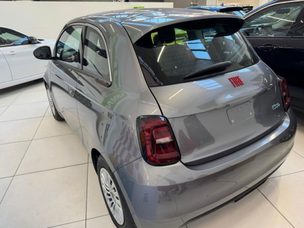 Fiat 500e nuova a Biella (3)