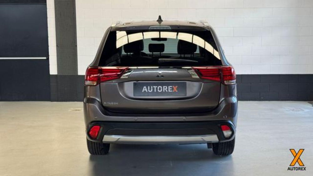 Mitsubishi Outlander usata a Varese (5)