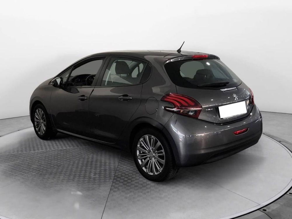 Peugeot 208 usata a Torino (6)