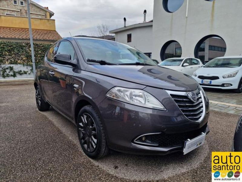 Lancia Ypsilon 0.9 TwinAir 85 CV 5 porte S&amp;S Silver  del 2013 usata a Salerno