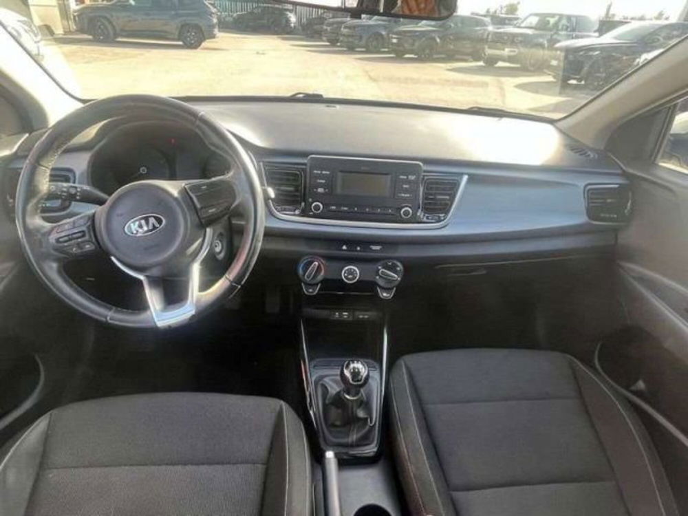 Kia Rio usata a Firenze (13)