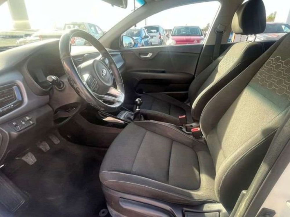 Kia Rio usata a Firenze (14)