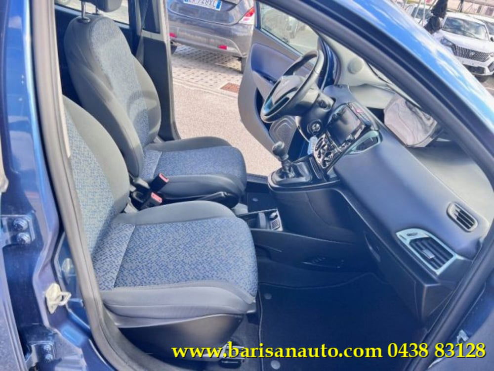 Lancia Ypsilon usata a Treviso (7)