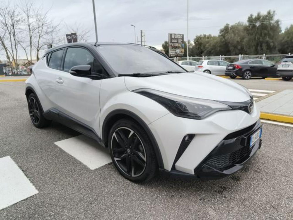 Toyota Toyota C-HR usata a Reggio Calabria (8)