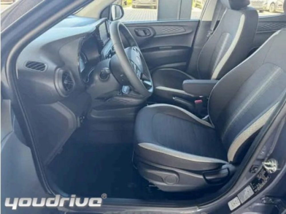 Hyundai i10 usata a Napoli (7)