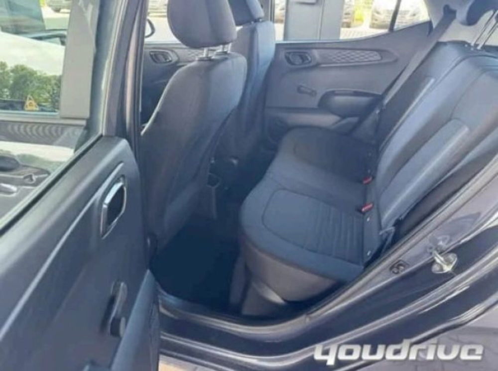 Hyundai i10 usata a Napoli (8)