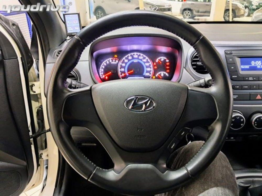 Hyundai i10 usata a Napoli (11)