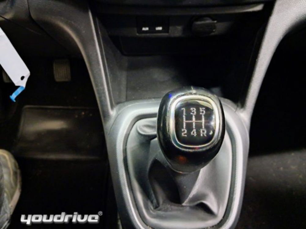 Hyundai i10 usata a Napoli (14)