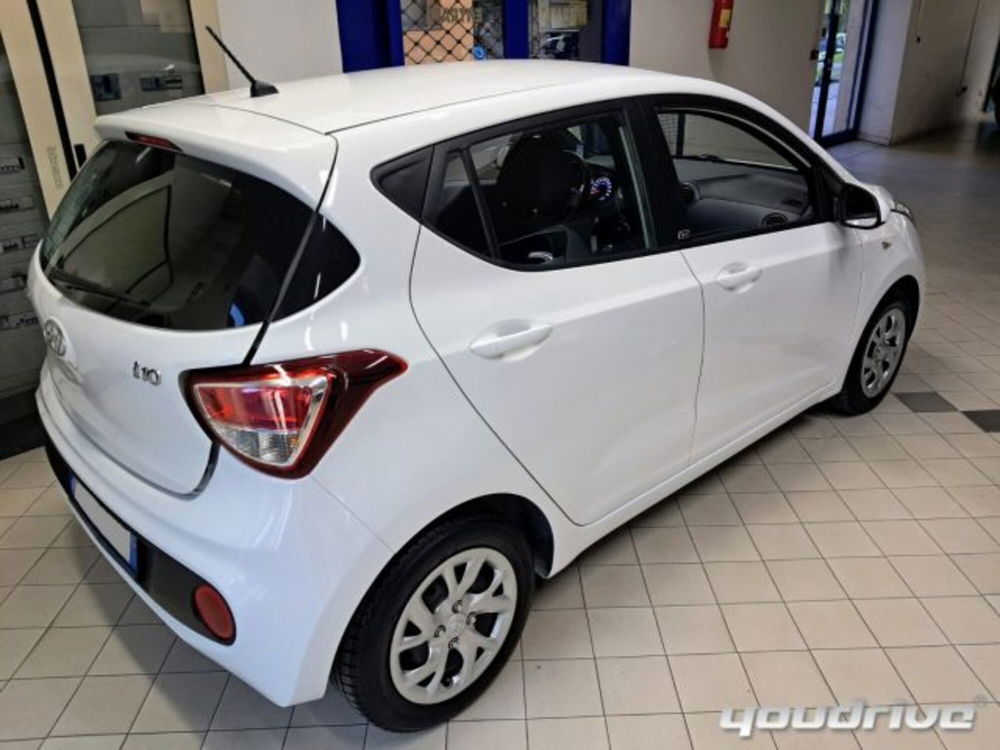 Hyundai i10 usata a Napoli (3)