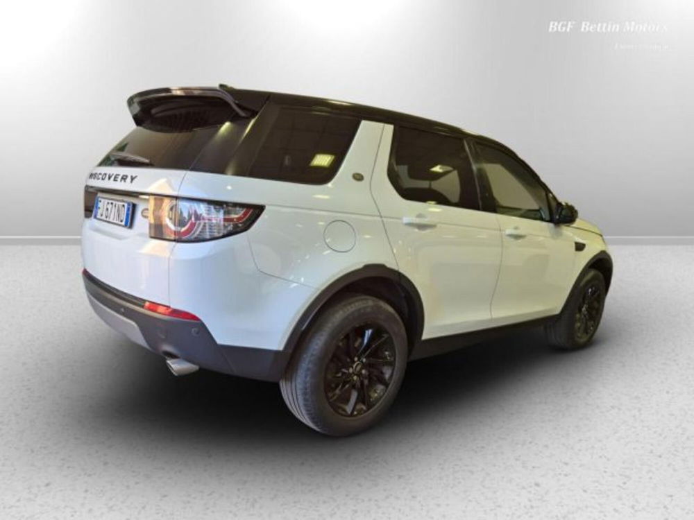 Land Rover Discovery Sport usata a Padova (4)