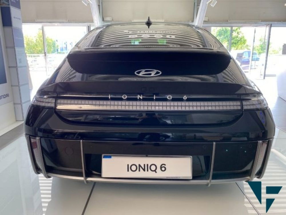 Hyundai Ioniq 5  nuova a Udine (5)