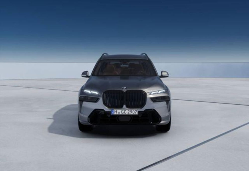 BMW X7 nuova a Modena (3)