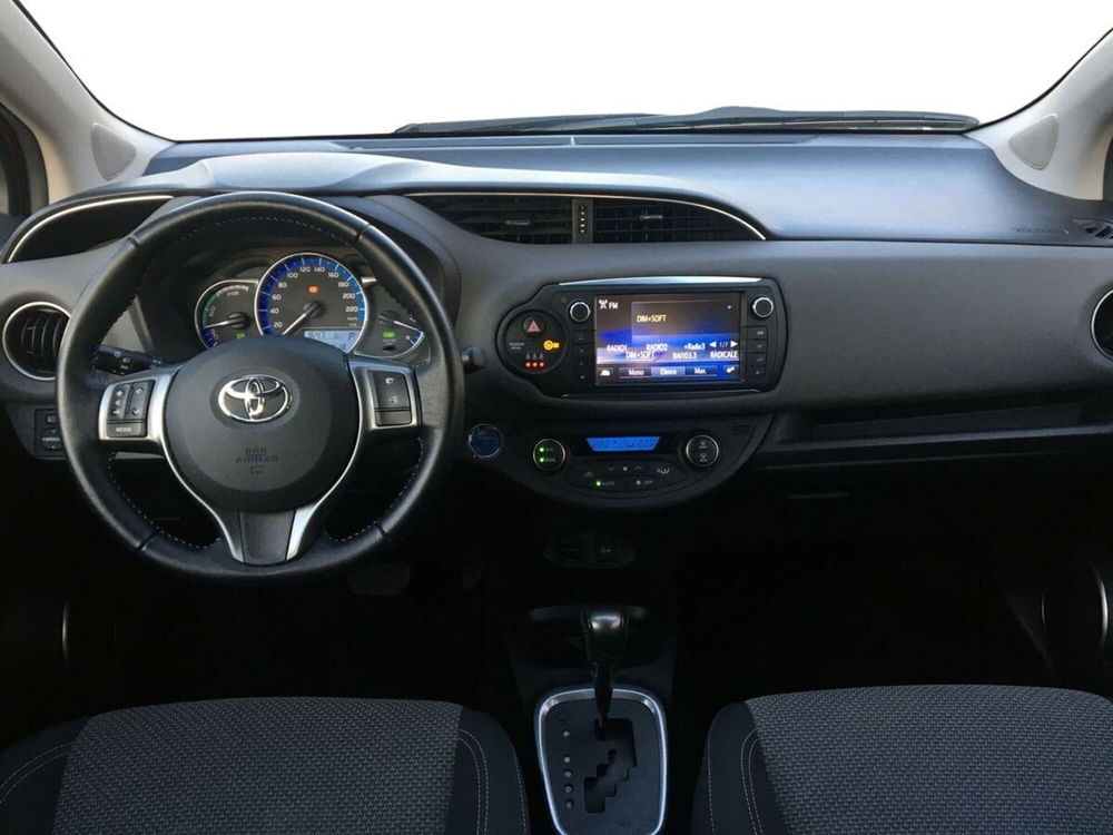 Toyota Yaris usata a Lecco (9)