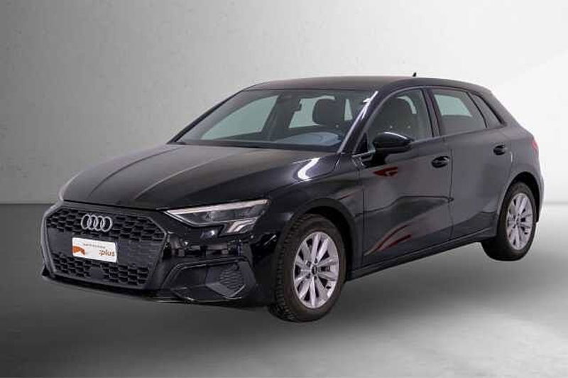 Audi A3 Sportback 30 TFSI S tronic Business del 2021 usata a Pianopoli