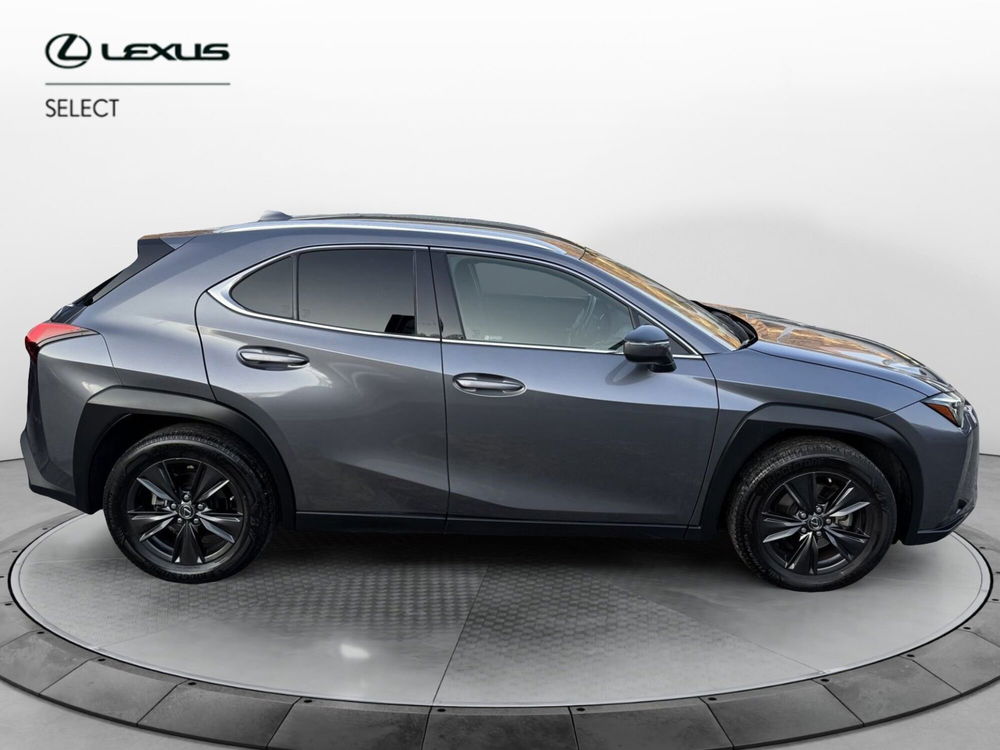 Lexus UX usata a Como (13)