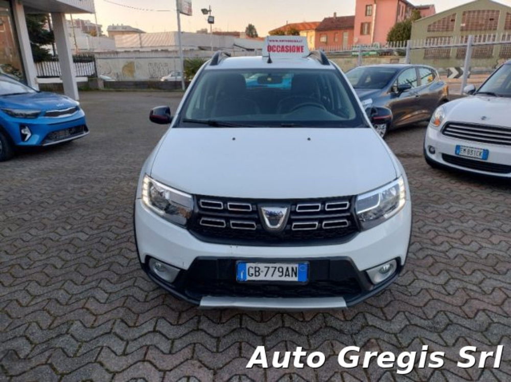 Dacia Sandero usata a Milano (7)