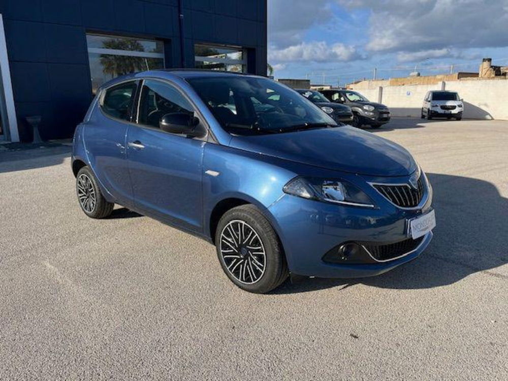 Lancia Ypsilon usata a Trapani (2)