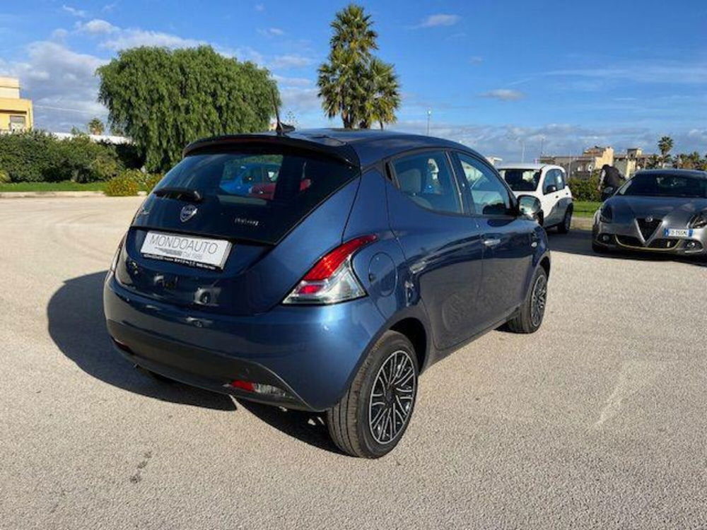 Lancia Ypsilon usata a Trapani (3)