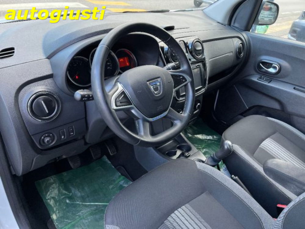 Dacia Lodgy usata a Belluno (10)