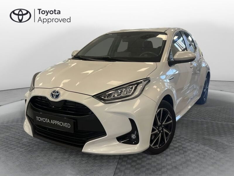 Toyota Yaris 1.5 Hybrid 5 porte Trend del 2021 usata a Prato