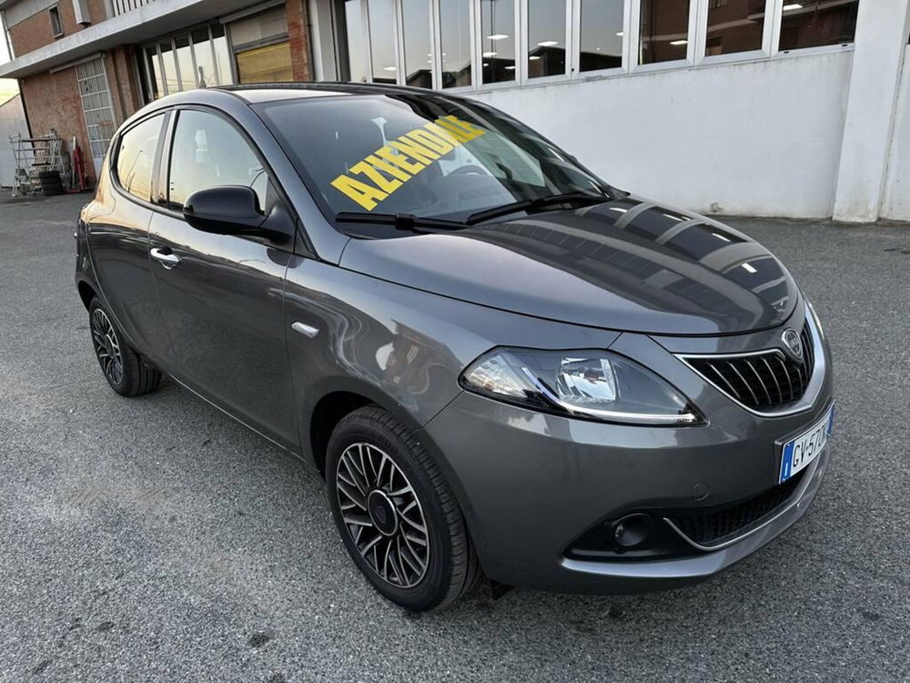 Lancia Ypsilon usata a Torino (2)