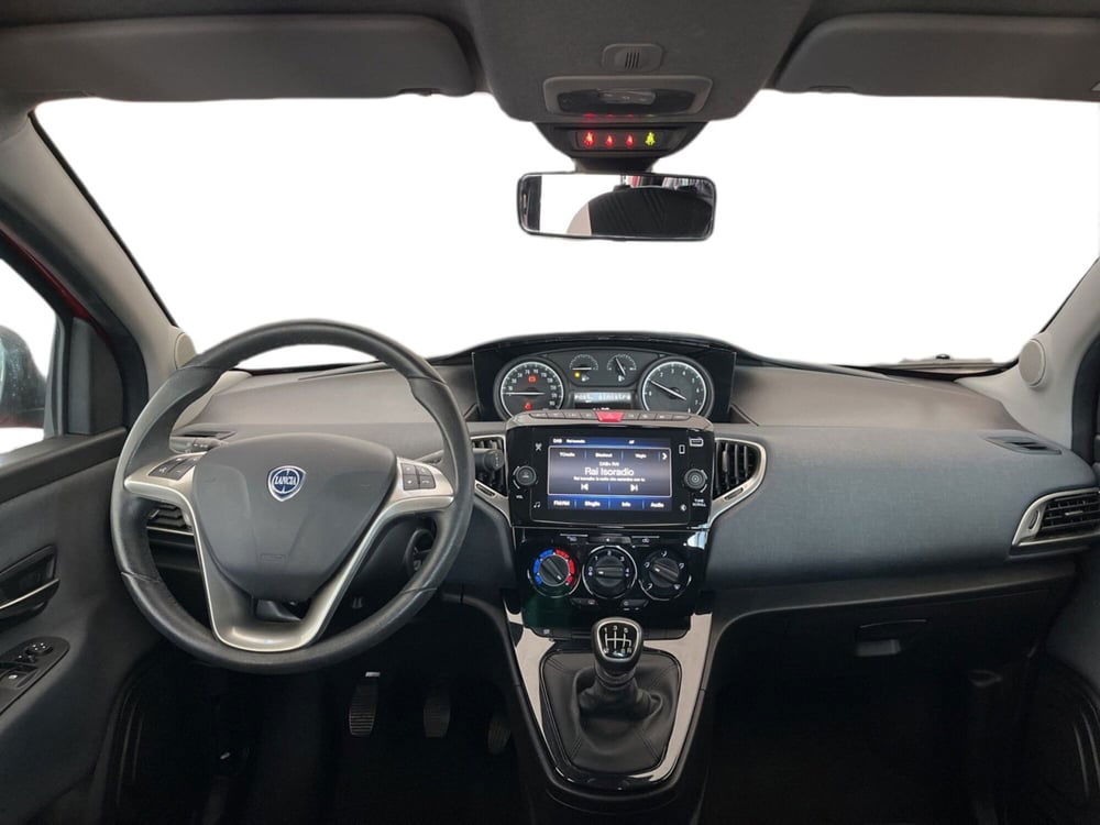 Lancia Ypsilon usata a Torino (13)