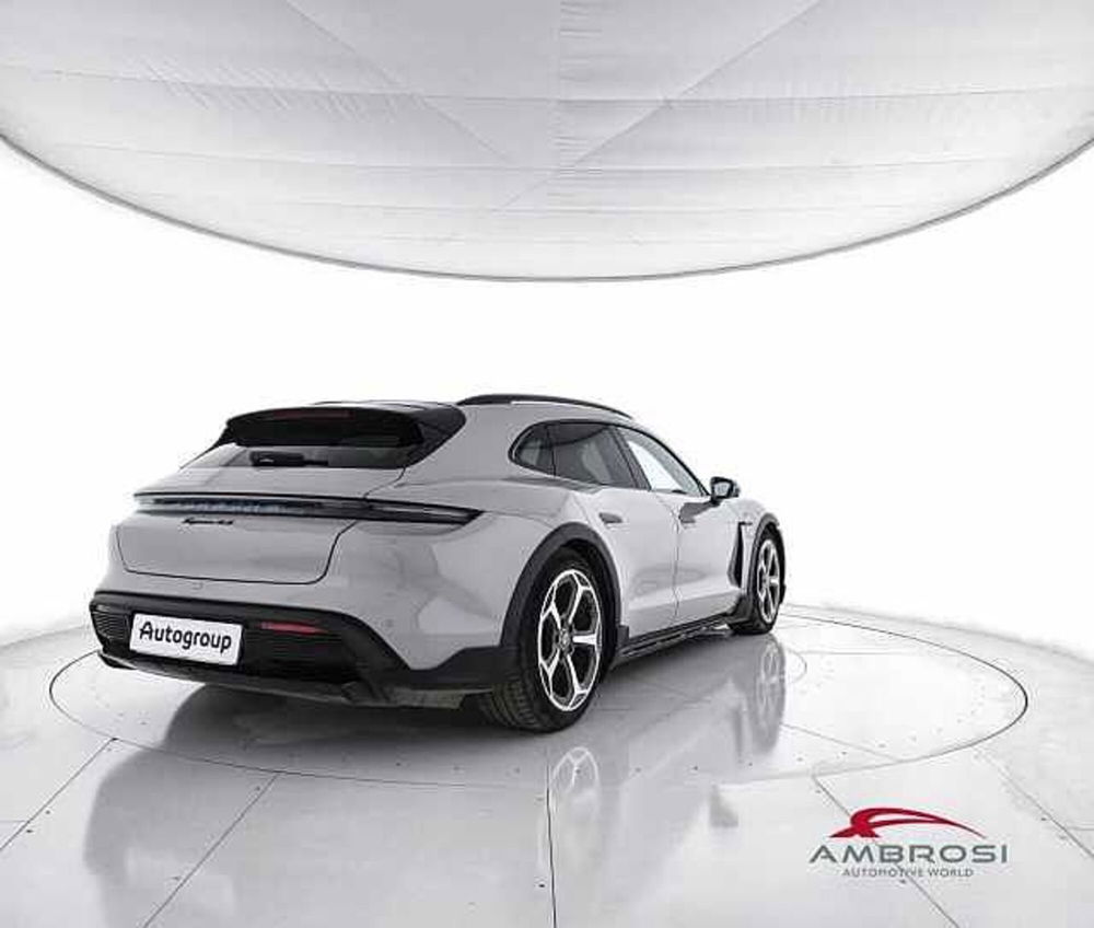 Porsche Taycan Sport Turismo usata a Perugia (3)