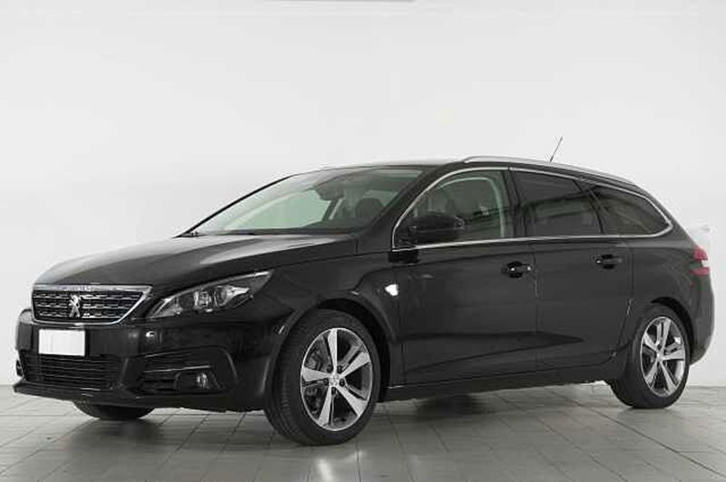 Peugeot 308 SW 1.2 puretech t Allure s&amp;s 130cv eat8 del 2020 usata a Barni