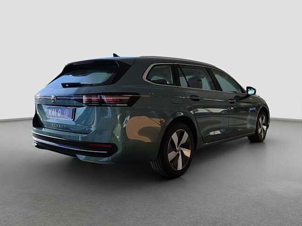 Volkswagen Passat nuova a Como (4)