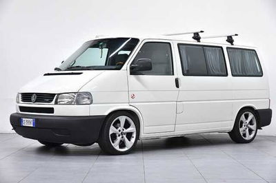 Volkswagen Veicoli Commerciali Caravelle 2.5 TDI/88CV Comfortline del 2003 usata a Barni