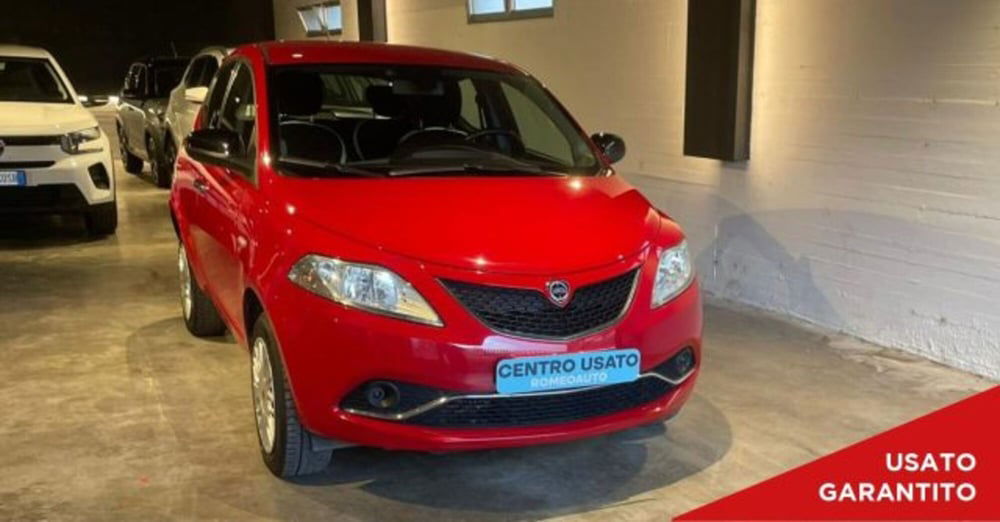 Lancia Ypsilon usata a Perugia (2)