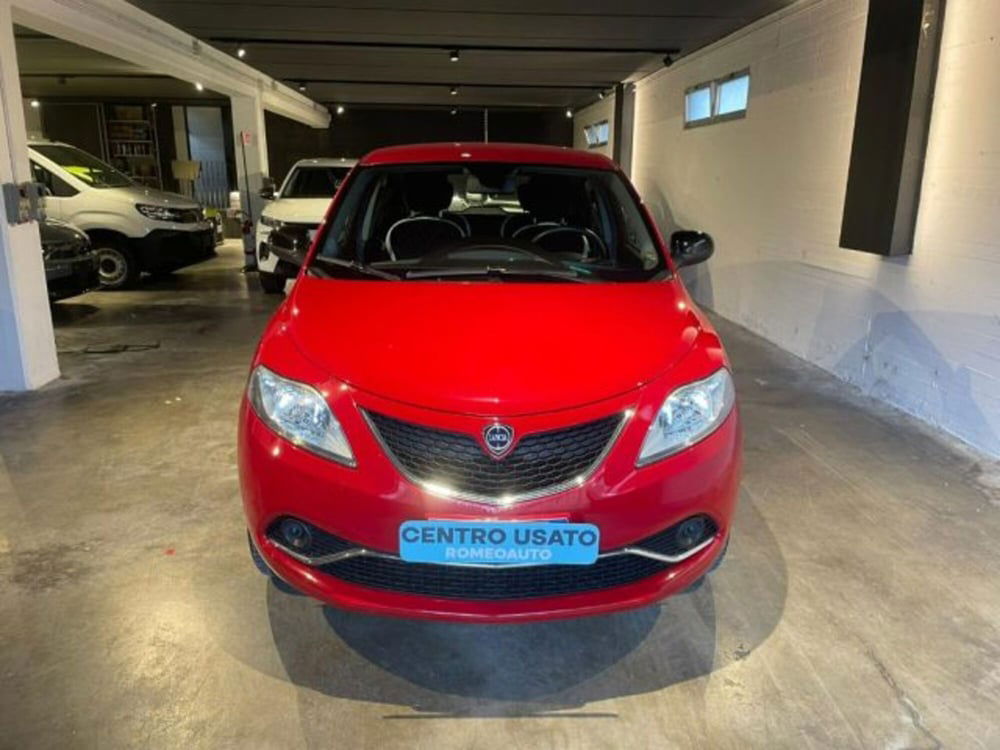 Lancia Ypsilon usata a Perugia (3)