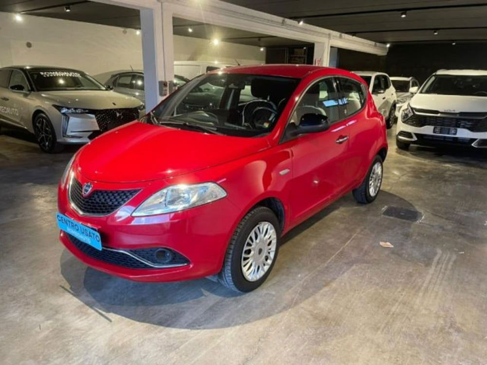 Lancia Ypsilon usata a Perugia (4)