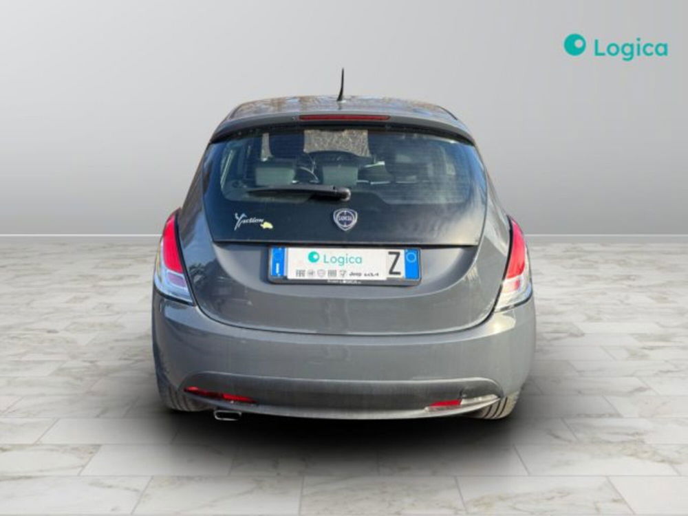 Lancia Ypsilon usata a Biella (10)