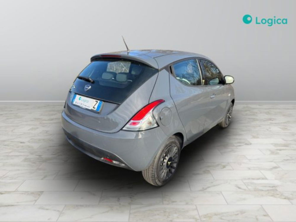 Lancia Ypsilon usata a Biella (9)