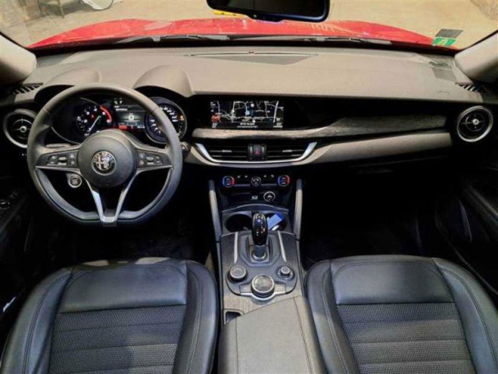 Alfa Romeo Stelvio usata a Bologna (3)