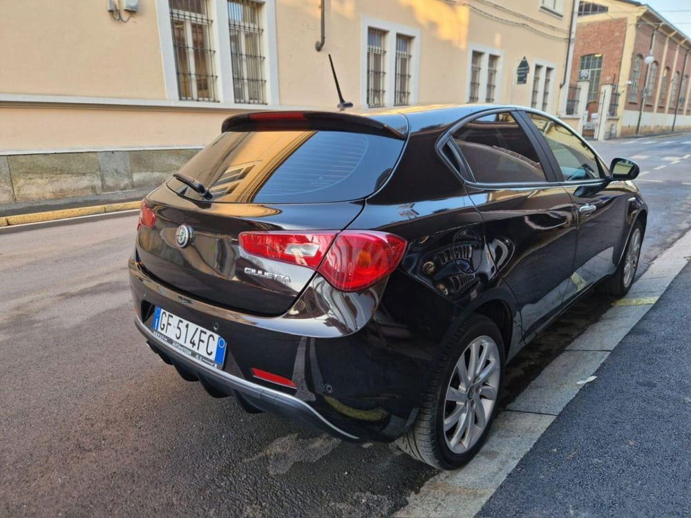 Alfa Romeo Giulietta usata a Cuneo (6)