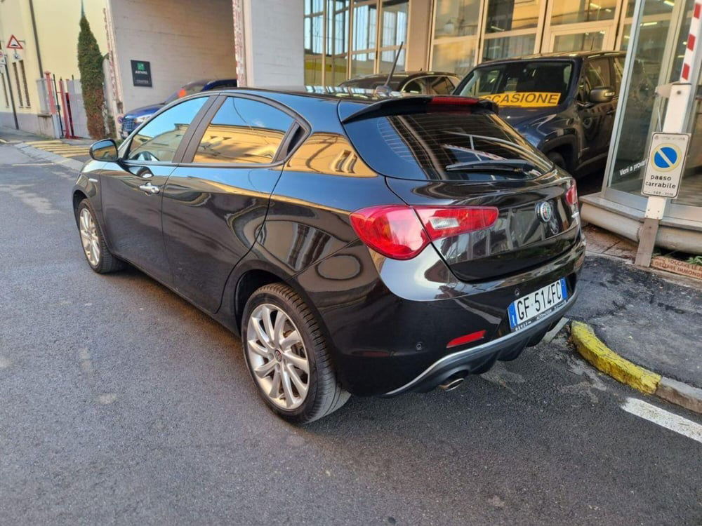 Alfa Romeo Giulietta usata a Cuneo (7)