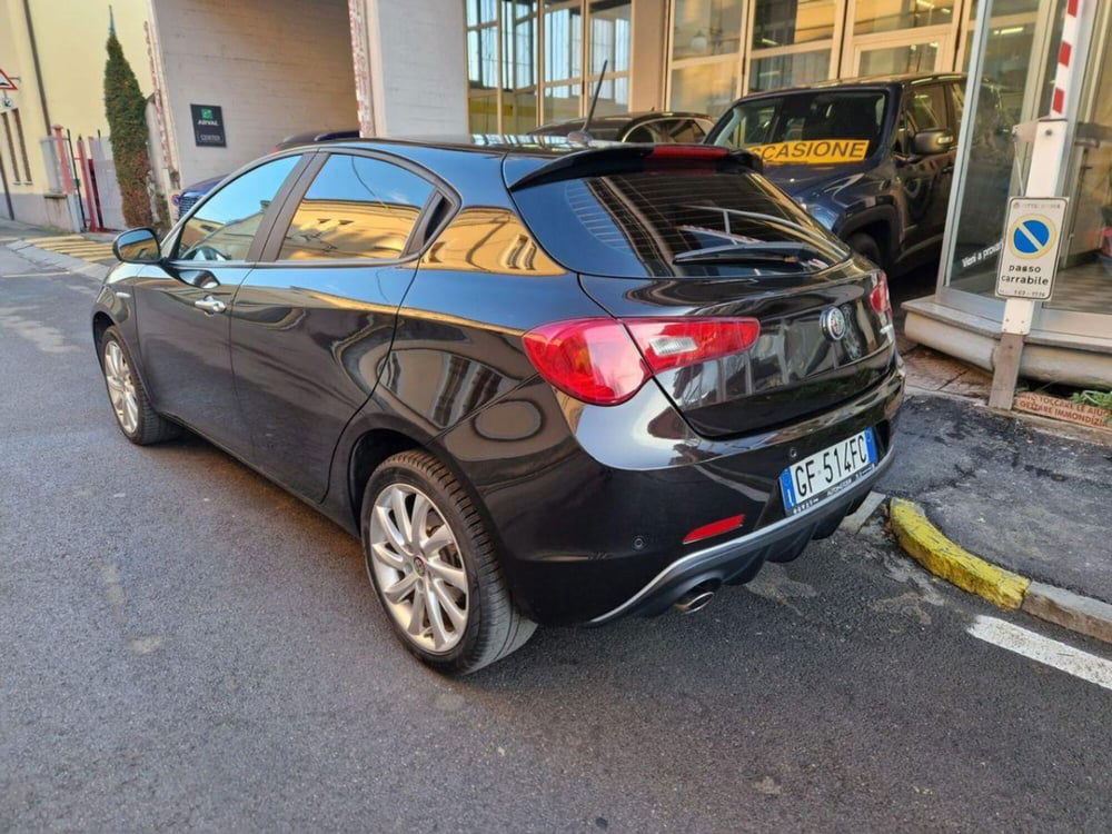 Alfa Romeo Giulietta usata a Cuneo (8)