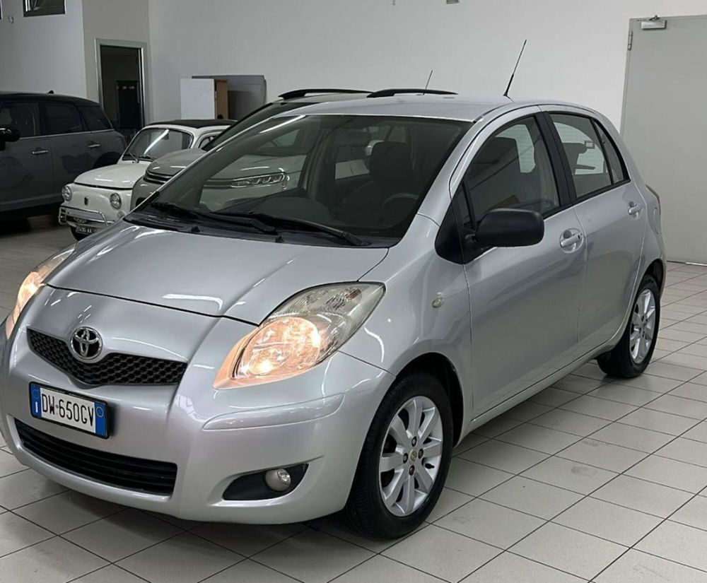 Toyota Yaris usata a Napoli