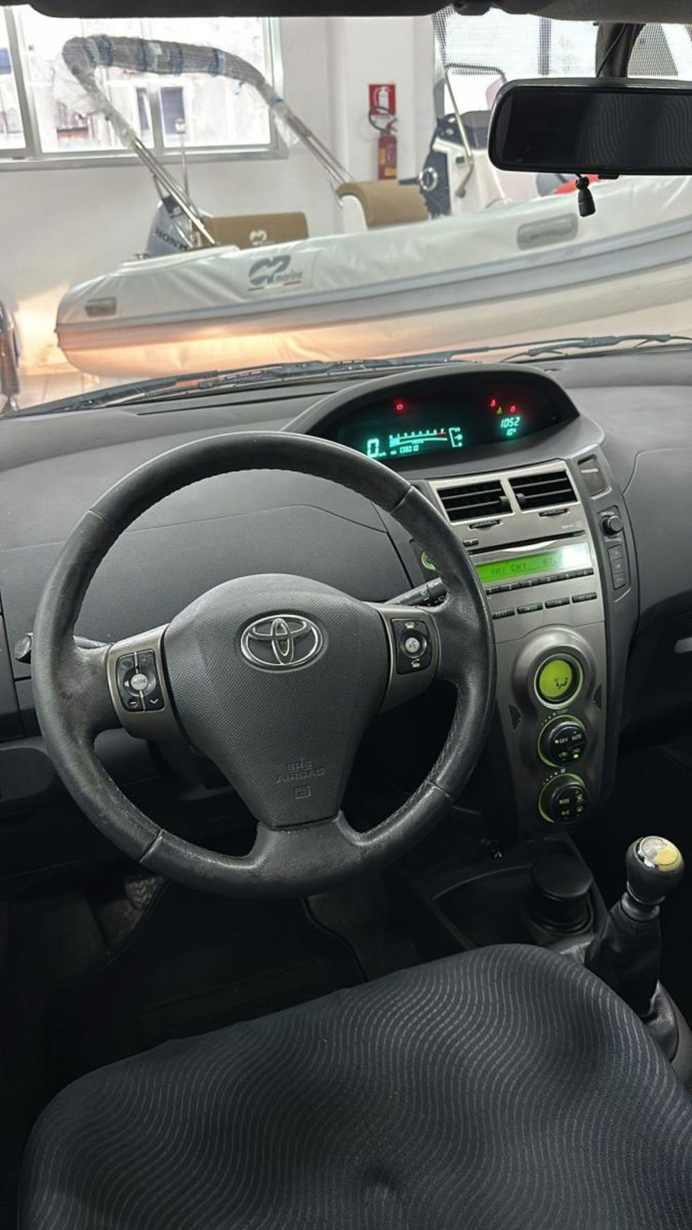 Toyota Yaris usata a Napoli (6)