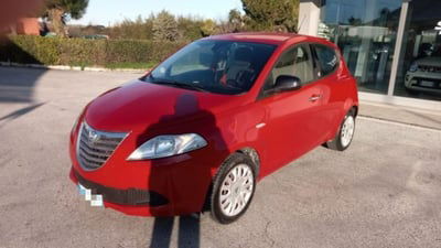 Lancia Ypsilon 1.2 69 CV 5 porte GPL Ecochic Silver  del 2012 usata a Macerata