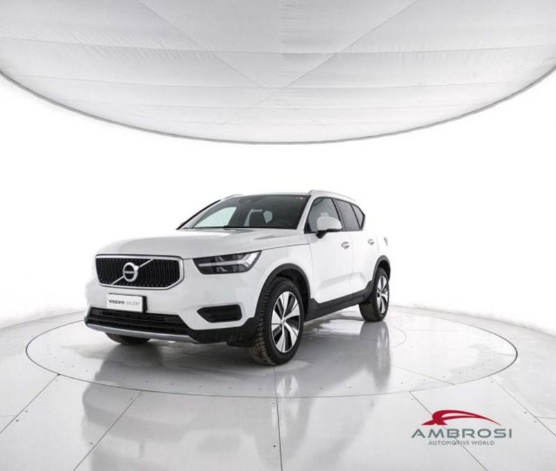 Volvo XC40 T2 Geartronic Momentum Pro  del 2021 usata a Corciano