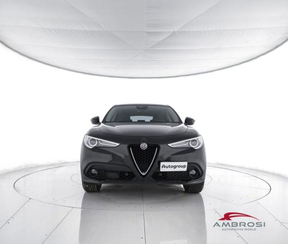 Alfa Romeo Stelvio usata a Perugia (5)