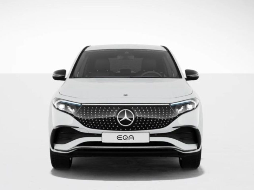 Mercedes-Benz EQA nuova a Verona (3)