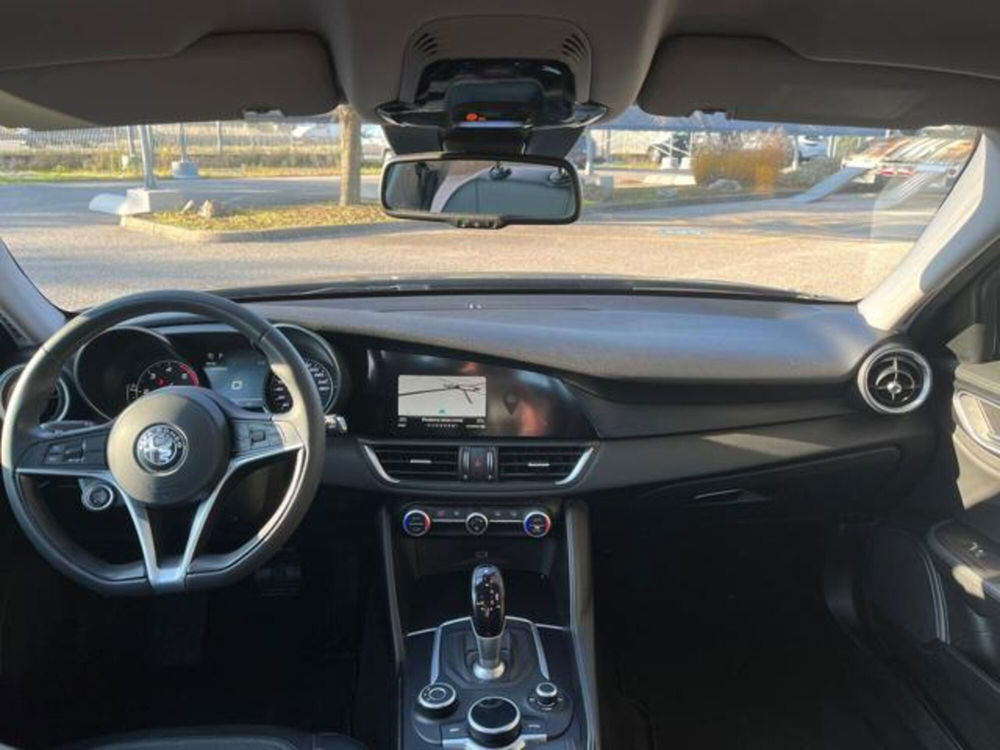 Alfa Romeo Giulia usata a Padova (15)