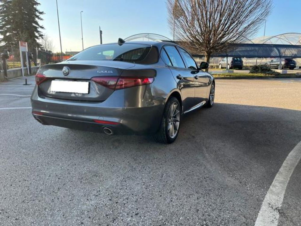 Alfa Romeo Giulia usata a Padova (6)