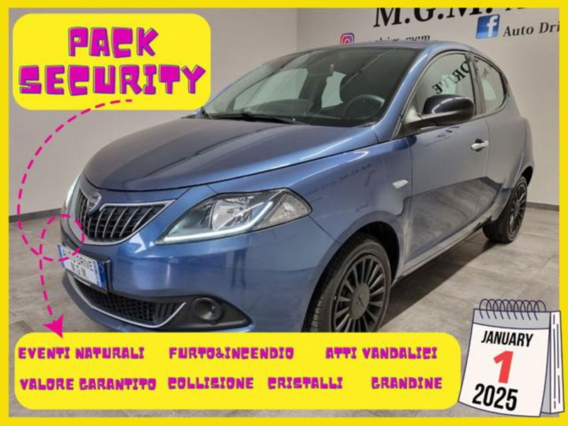 Lancia Ypsilon 1.0 FireFly 5 porte S&amp;S Hybrid Ecochic Gold  del 2022 usata a Erba