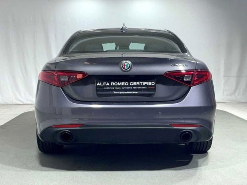 Alfa Romeo Giulia usata a Sondrio (4)